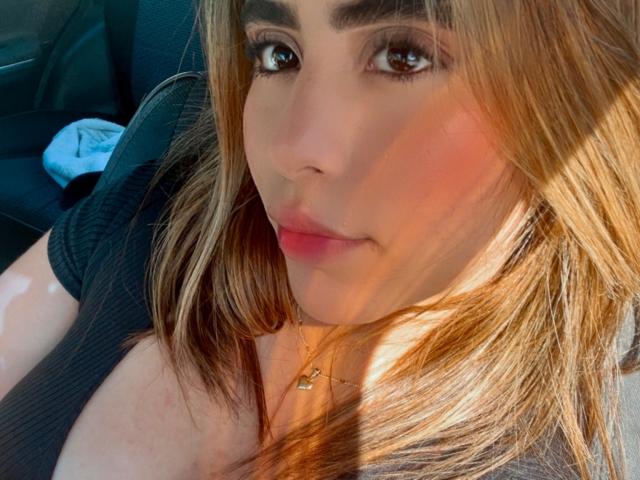 OlivaStellas - Live porn &amp; sex cam - 27892901