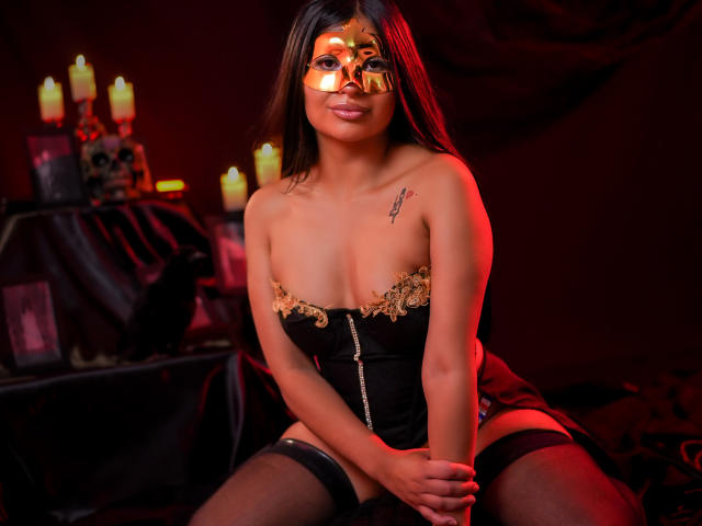 ZarayWhitmore - Live porn &amp; sex cam - 27894905