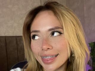 LinaMillia - Sexe cam en vivo - 27900221