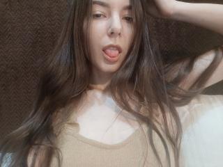 ApheliaAddington - Live sex cam - 27901985