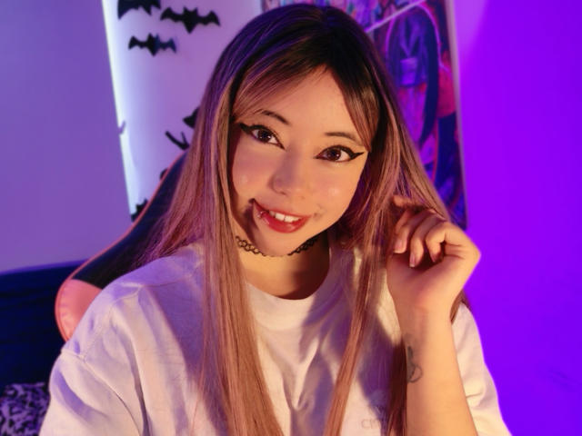 Arieyaara - פורנו בשידור חי ומצלמת סקס - 27902858