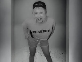 ArchAngelTheFrancaise - Live porn &amp; sex cam - 27902861