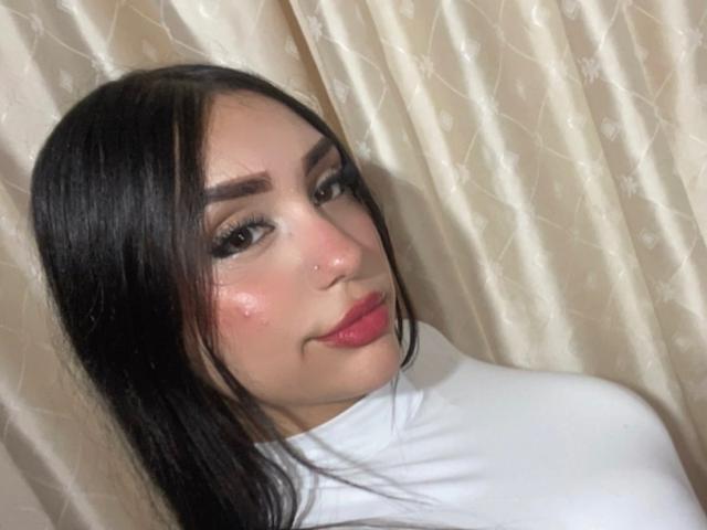 EmmaRubis - Live porn &amp; sex cam - 27903482