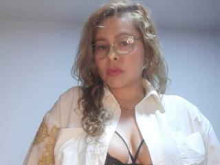 MiaAmoretti - Sexe cam en vivo - 27904058