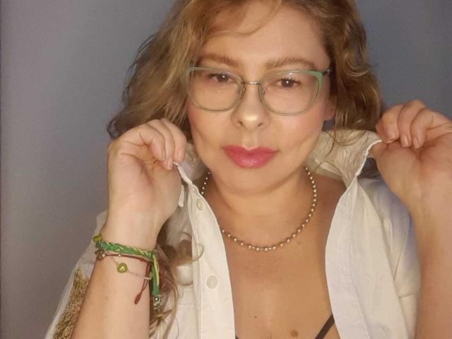 MiaAmoretti - Sexe cam en vivo - 27904070