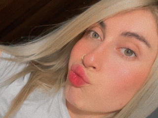 SammyViolet - Live porn &amp; sex cam - 27906572