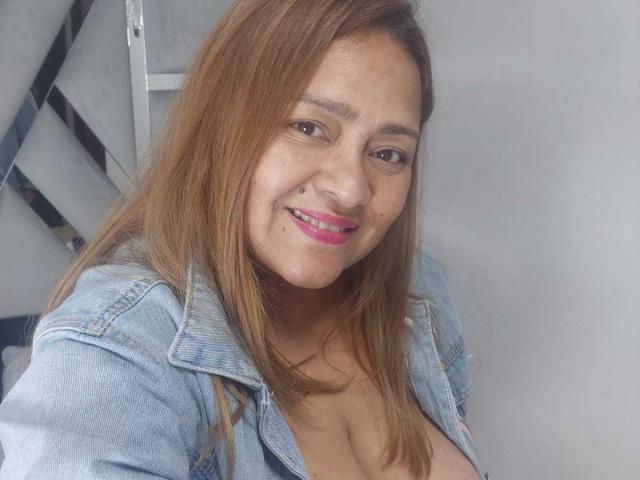 MonzerratBoyer - ライブポルノ&amp;セックスカム - 27907184