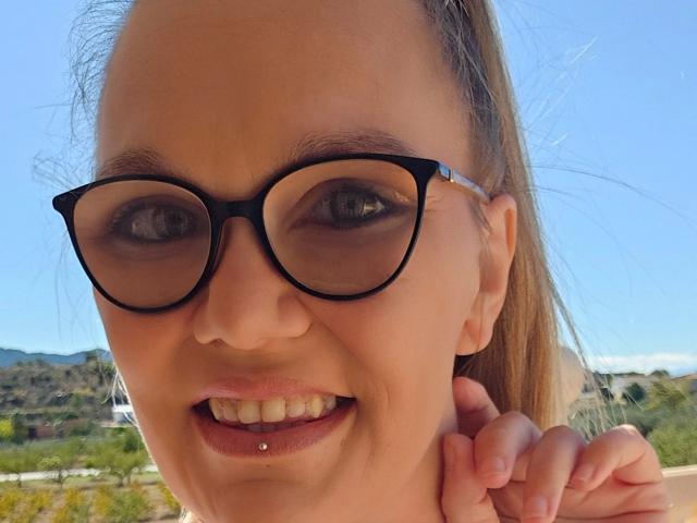 LadyRoyal-hot - Live porn &amp; sex cam - 27907967