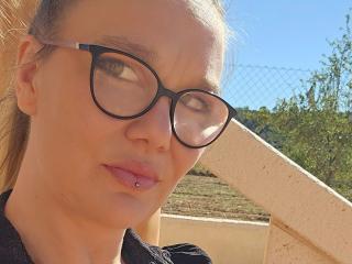 LadyRoyal-hot - Live porn &amp; sex cam - 27907976