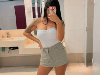 JuliaMenezes - Live porn &amp; sex cam - 27910574