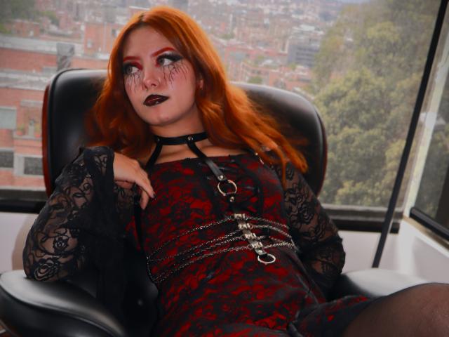 EmmaThomsonn - Élő pornó és szexkamera - 27910904