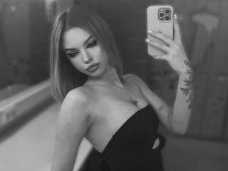 Adellume - Live sex cam - 27915257