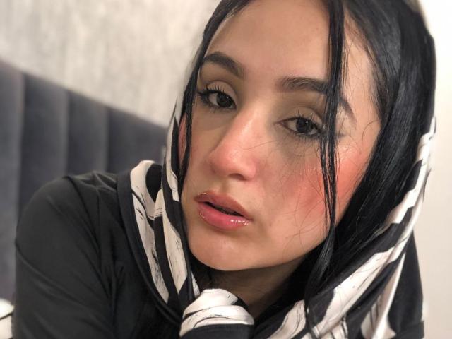 HiilaryDolce - Live sexe cam - 27916634