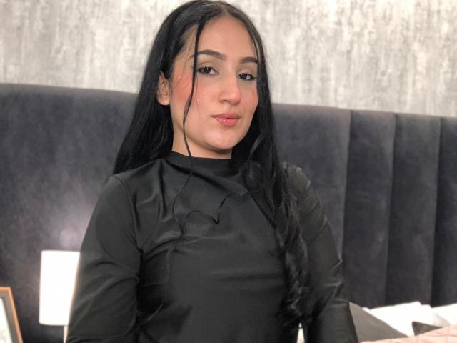 HiilaryDolce - Live sex cam - 27916640