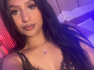 ZarayWhitmore - Live porn &amp; sex cam - 27919748