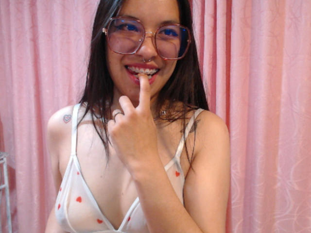 AbbiieMonroe - Live Sex Cam - 27920876