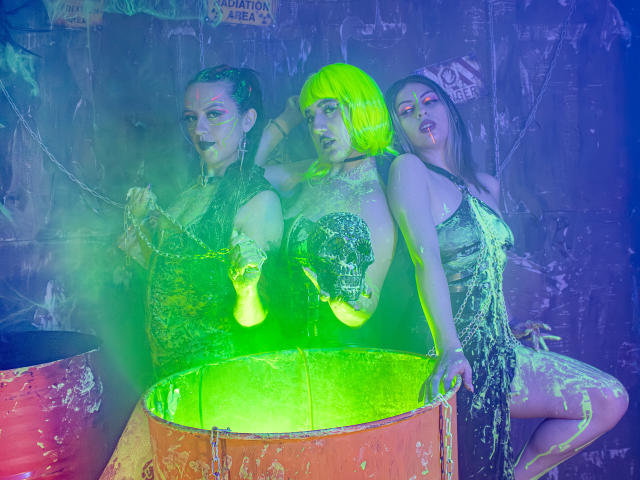 TrioOfWitches - Live porn &amp; sex cam - 27922802