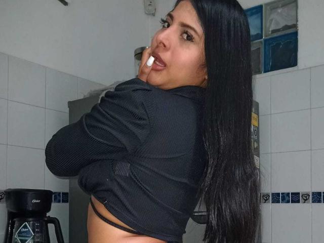 GorgeousBrunnete - Live sex cam - 27928592