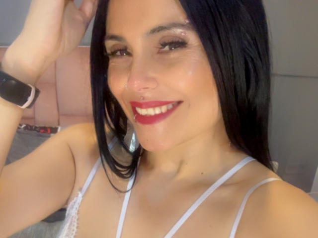 CharlotteCrofort - Live porn &amp; sex cam - 27928919