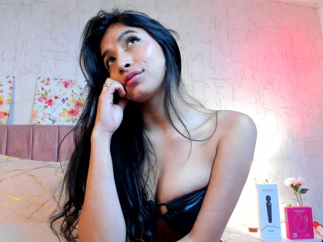 NaiaSanders - Live porn &amp; sex cam - 27930932