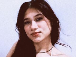 AnnyaAndBongs - Live porn &amp; sex cam - 27931238