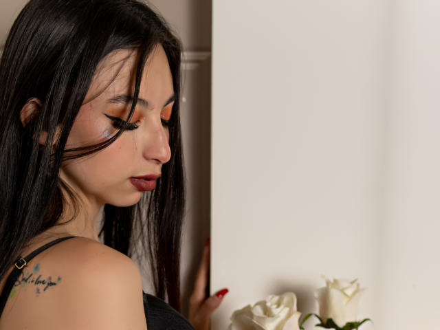 CamilleRios - Live sex cam - 27931682