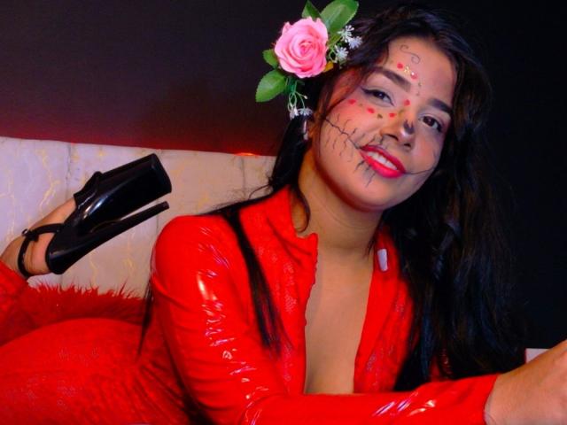 MariamLara - Élő pornó és szexkamera - 27935063
