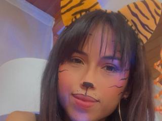 MyaaTyler - Camera khiêu dâm &amp; quyến rũ trực tiếp - 27938834