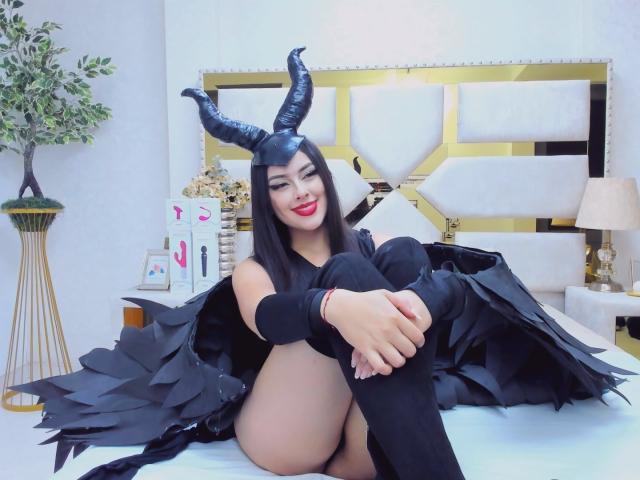 AlisonTatcher - Live Sex Cam - 27941096