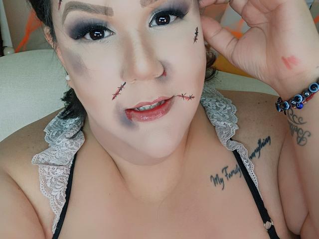 GiannaMorrys - Live porn &amp; sex cam - 27944129