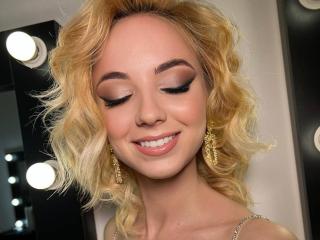 GlariyaHot - Élő pornó és szexkamera - 27944735