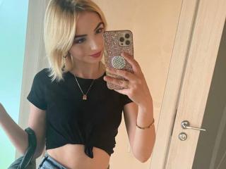 GlariyaHot - Élő pornó és szexkamera - 27944753