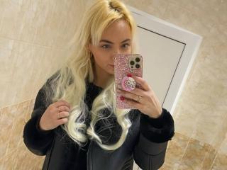 GlariyaHot - Élő pornó és szexkamera - 27944756