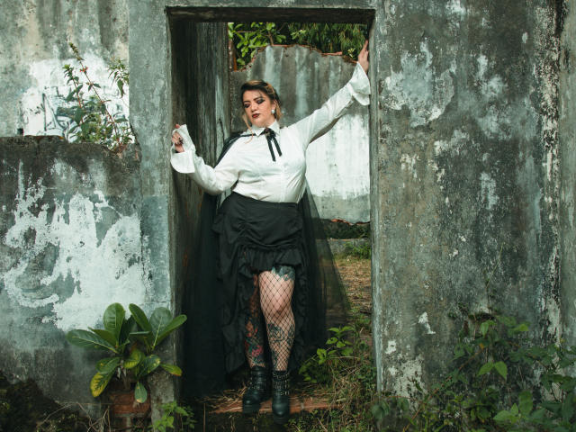 PoissonIvy - Live Sex Cam - 27945749