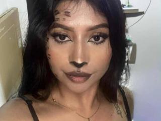 ZarayWhitmore - Live porn &amp; sex cam - 27946034