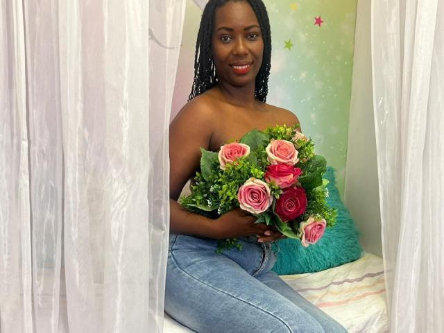 SaraMarks - Live sex cam - 27948842