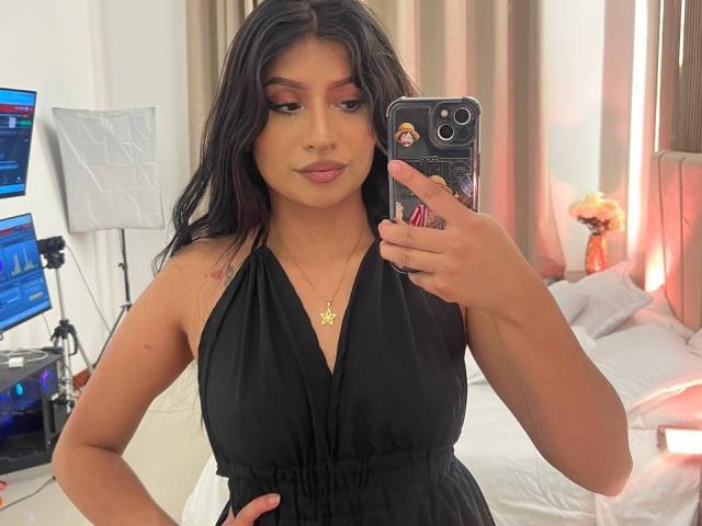 ZarayWhitmore - Sexe cam en vivo - 27951437