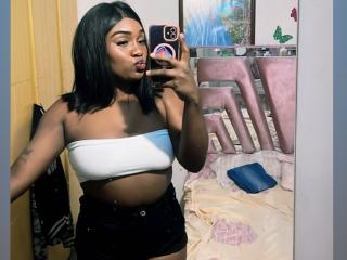 LoveeBonyyJuices - Live sex cam - 27952523