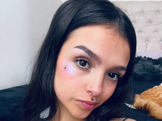 MarietteJones - Live Sex Cam - 27953087