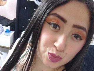 JuliethCruz - Live sex cam - 27955586