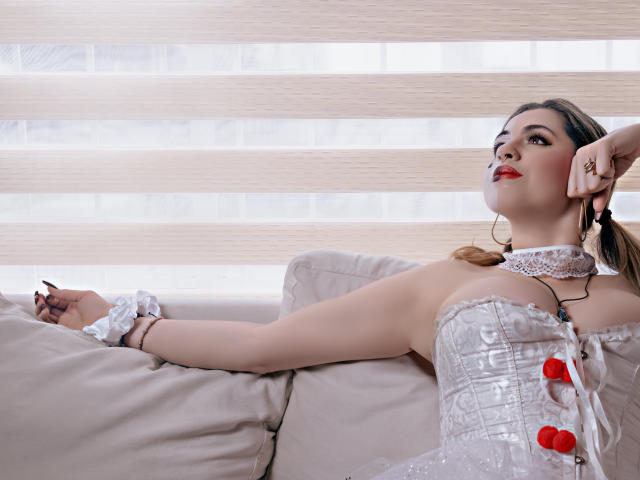 PaulettWatsoon - Live porn &amp; sex cam - 27956489