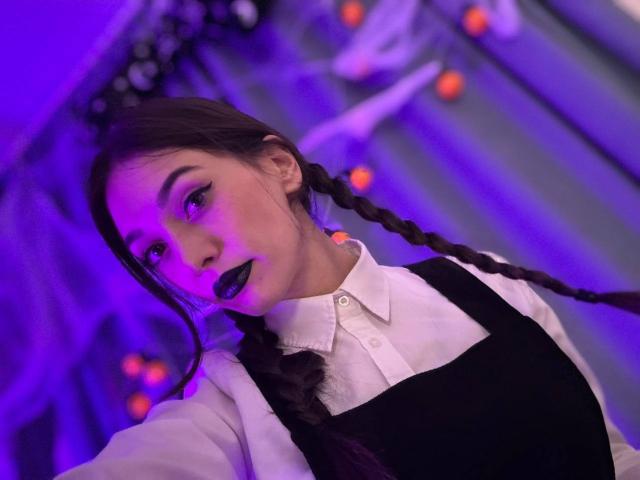 MoniFoxy - Live porn &amp; sex cam - 27956630