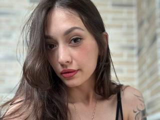MoniFoxy - Live Sex Cam - 27957080