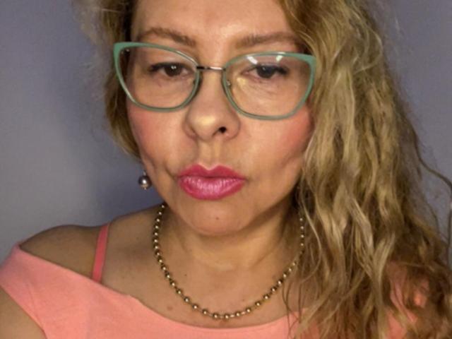 MiaAmoretti - сексуальная веб-камера в реальном времени - 27960122