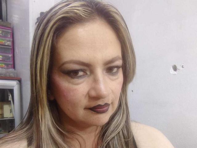 LadyLure - Sexe cam en vivo - 27962123