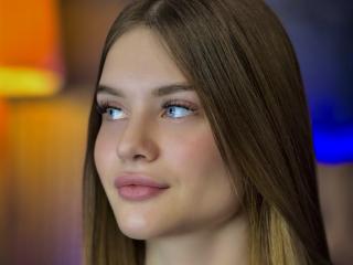 LuisaClover - Live porn &amp; sex cam - 27970301