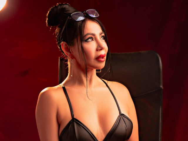 HelenHard - Élő pornó és szexkamera - 27971834