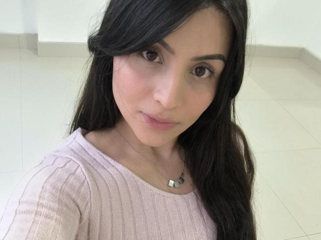 SaraWestt - Live porn &amp; sex cam - 27972119