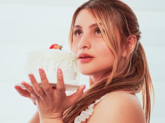 SaraWestt - Live porn &amp; sex cam - 27972404