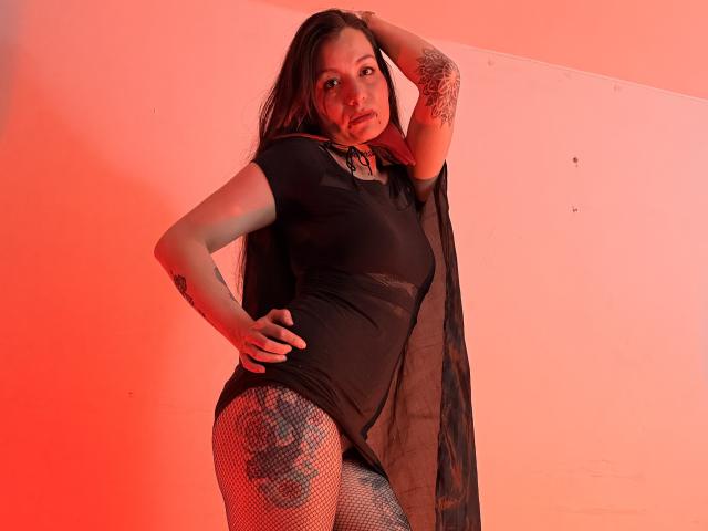 ElizabethDoom - Live porn &amp; sex cam - 27973304